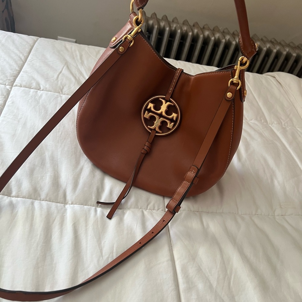 Tory Burch Brown Leather Shoulder Bag with Gold Accents